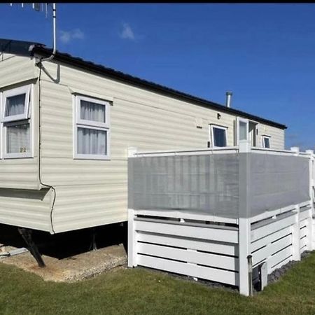 Sea Lets Hotel Selsey Exterior photo